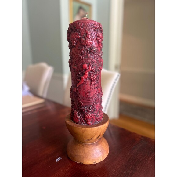Heavy Vintage Grapes & Cherubs Pillar Candle “In Vino Veritas” Etched Latin Wine - Picture 1 of 10